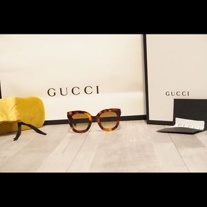 BNWT GUCCI Sunglasses